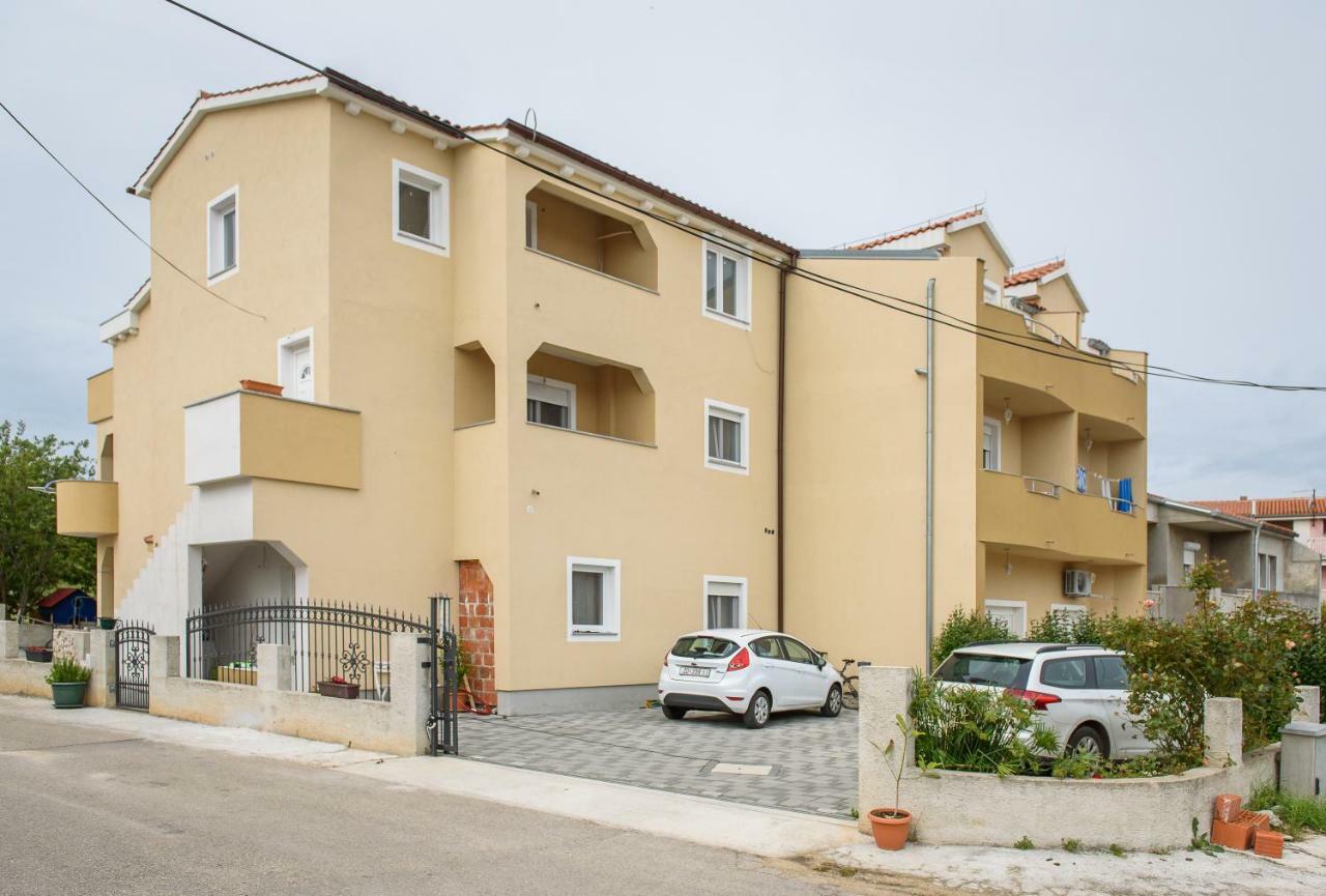 דירות זאדאר Apartman Nina מראה חיצוני תמונה